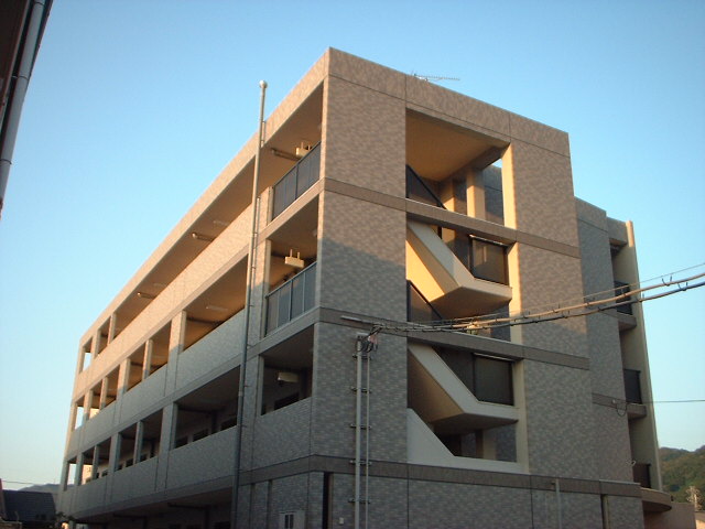 新石切駅、人気の特優賃物件空登場!!静かな住環境!!ご好評につき満室になりました。写真